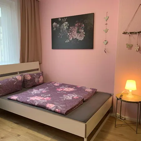Just Berlin - Wohnung Fuer Bis Zu 12 Personen Exterior foto